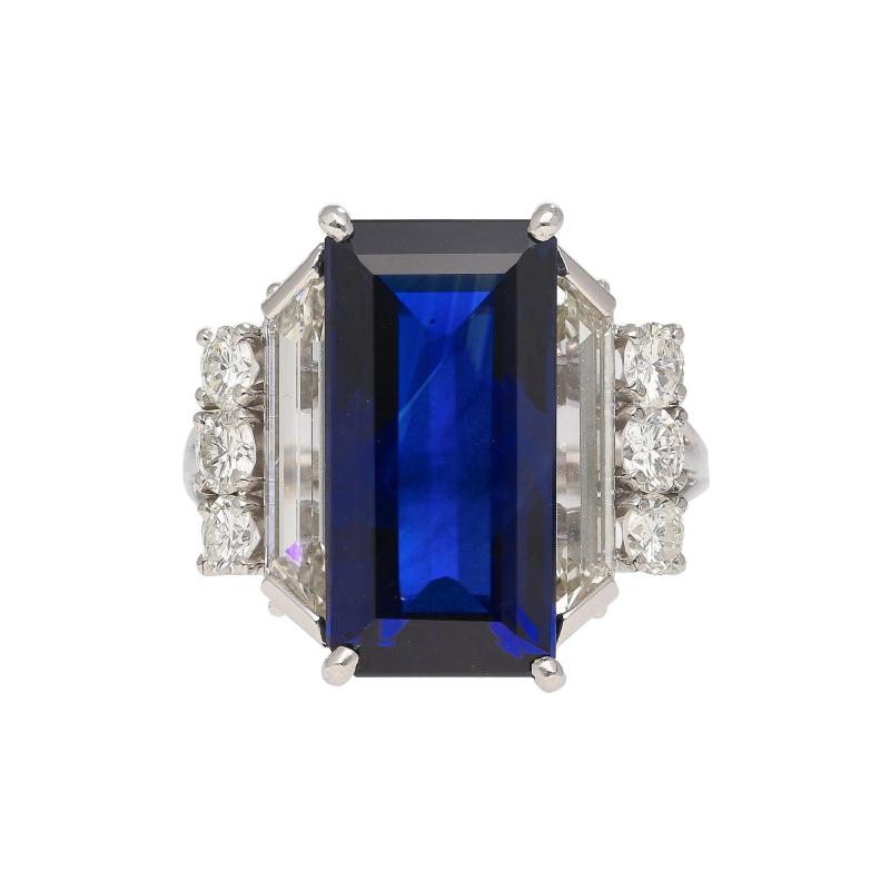 Vintage 8 56 carat Vivid Blue Sapphire and Trapezoid Diamond Ring in Platinum