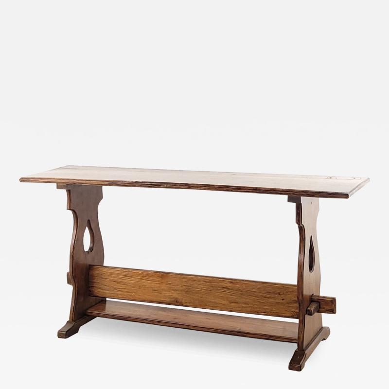 Vintage Provincial Style Pedestal Table in Beechwood circa 1950