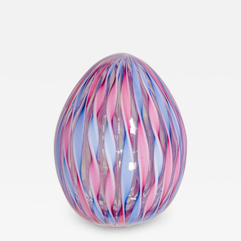 Vintage decorative Murano Glass Egg shaped object