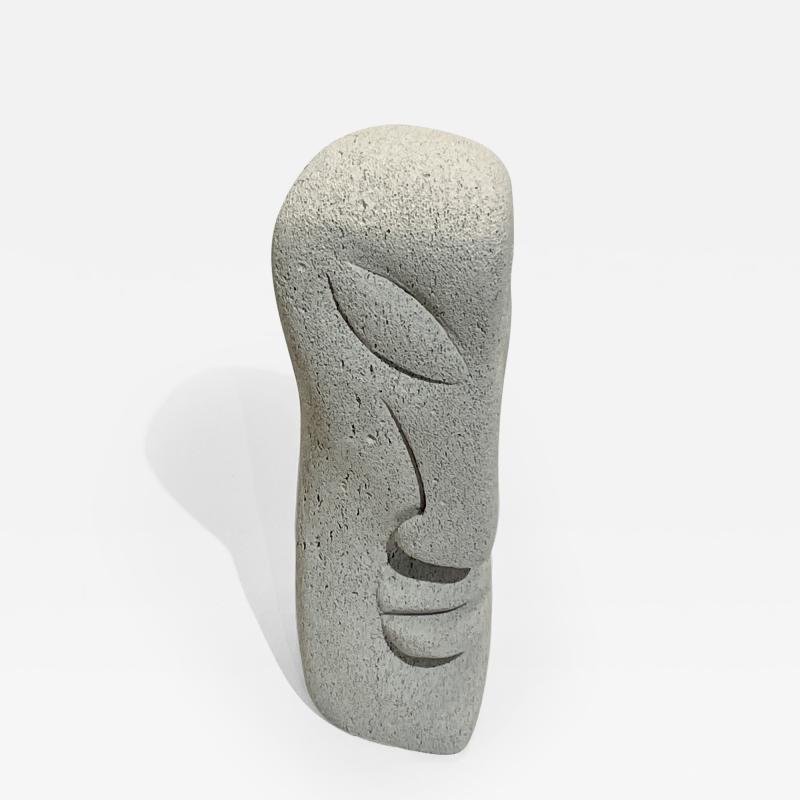 Visage sculpture