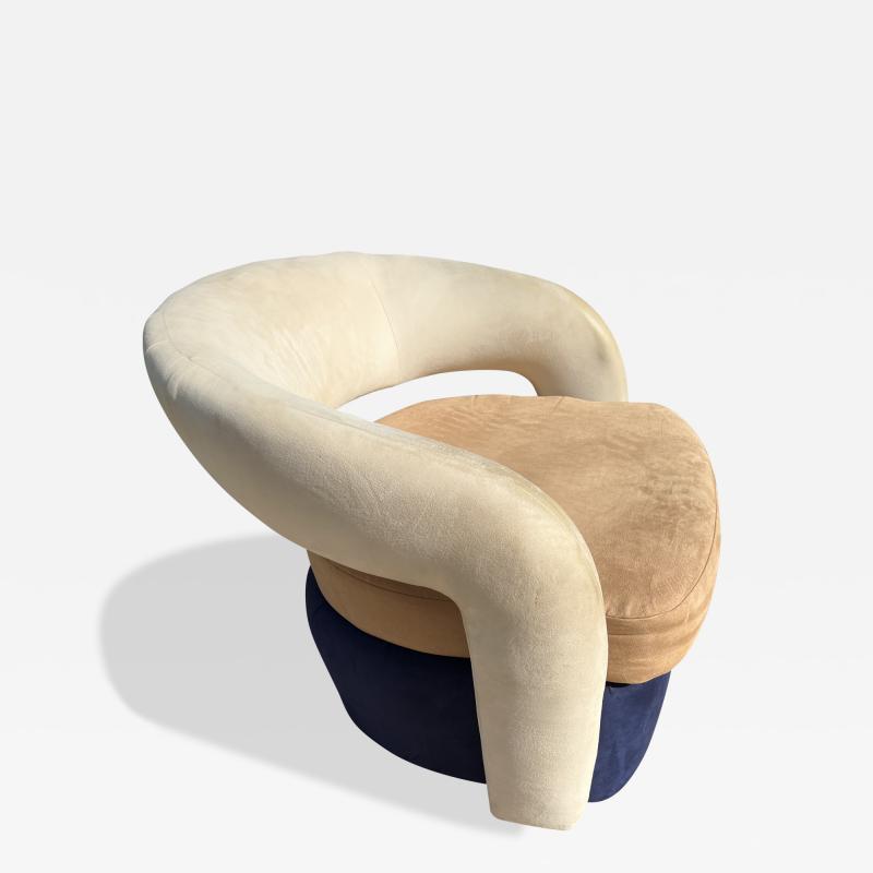 Vladimir Kagan POST MODERN TRI COLOR ULTRA SUEDE SWIVEL CHAIR IN THE STYLE OF KAGAN