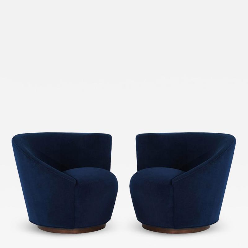 Vladimir Kagan Set of Nautilus Swivel Chairs by Vladimir Kagan