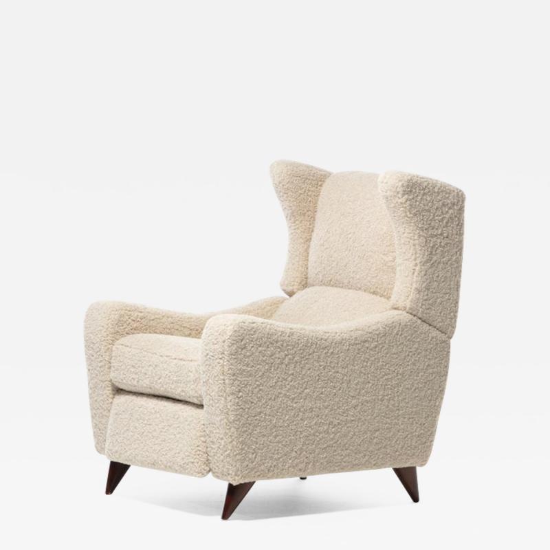 Vladimir Kagan Vladimir Kagan Juno Wingback Recliner Chairs in Soft Ivory White Boucl 