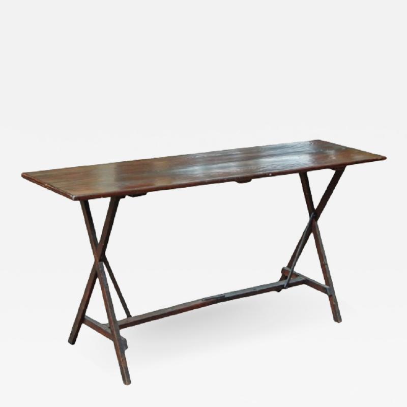 Wall paper Hanging Table