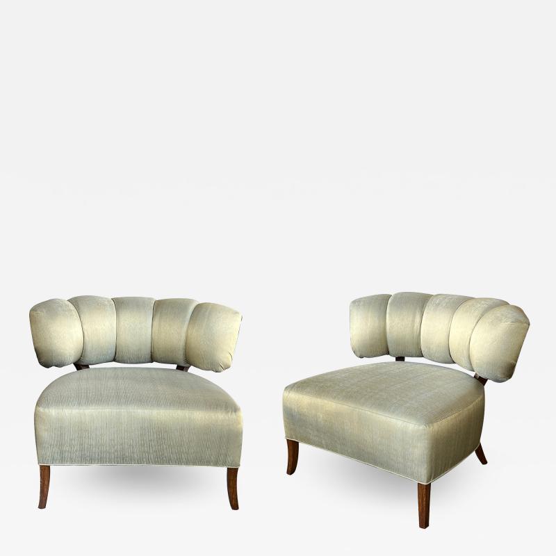 William Billy Haines A sumptuous pair of Billy Haines 1940s slipper hostess lounge chairs