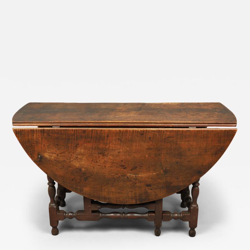William and Mary Gate Leg Drop Leaf Table