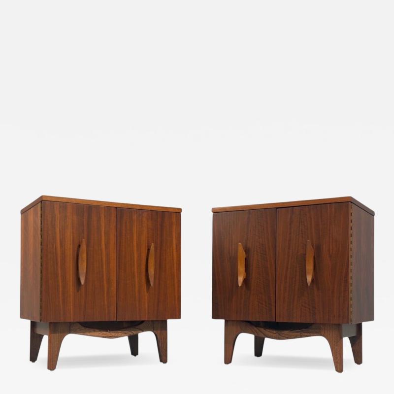Young Manufacturing Modern Nightstands Walnut USA 1960s