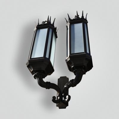  ADG Lighting Historic Spiked Lantern Double Head