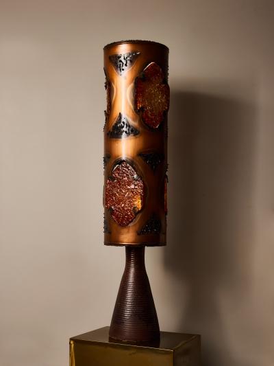  Accolay Pottery Brutalist Table Lamp with Copper Shade and Resin Panels from Accolay