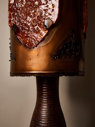  Accolay Pottery Brutalist Table Lamp with Copper Shade and Resin Panels from Accolay