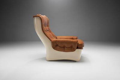  Airborne International Orchid e Lounge Chair by Michel Cadestin for Airborne France 1968