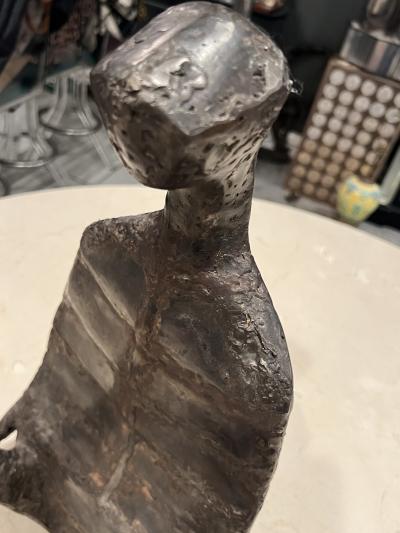  Alberto Deigo Giacometti UNUSUAL FORM BRUTALIST BRONZE SITTING MAN ATTRIBUTED TO ALBERTO GIACCOMETTI