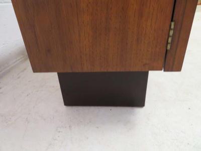  Altavista Lane Handsome Pair of American Modern Ribbed Walnut Nightstands Mid Century Modern
