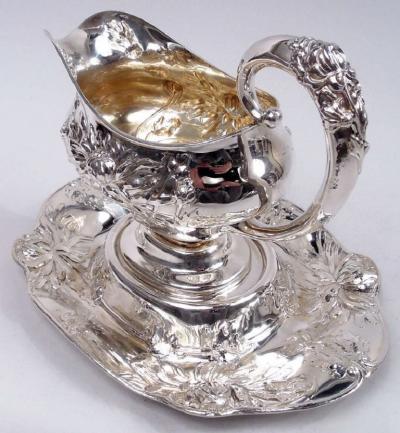  Alvin Corporation Alvin Japonesque Chrysanthemum Sterling Silver Gravy Boat on Stand