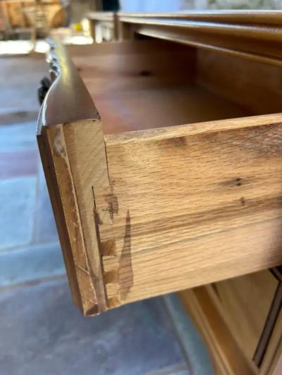  American of Martinsville Delightful Pair French Provincial Marble Top Night Stands Brass Bow Pulls