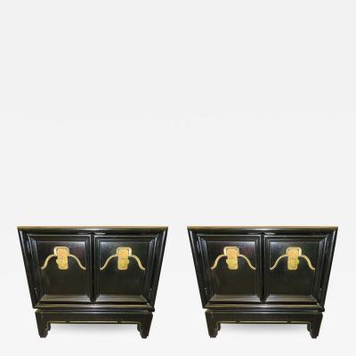  American of Martinsville Pair of Chinoiserie Style Asian Modern Lacquered Nightstands Mid Century