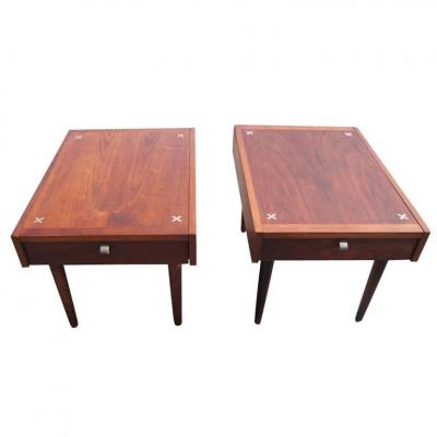  American of Martinsville Pair of Merton Gershun American of Martinsville Nightstands