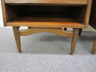  American of Martinsville Stylish Pair of American of Martinsville Walnut Nightstands Mid Century Modern