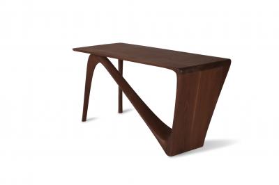  Amorph Amorph Astra desk in Natural stain on Walnut wood