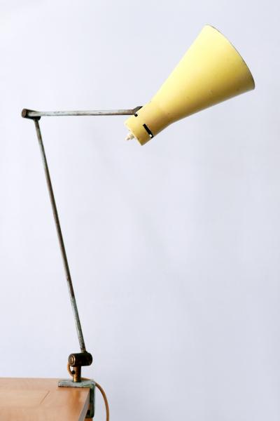  Arteluce Articulated Clamp Table Light or Task Lamp by Vittoriano Vigano for Arteluce