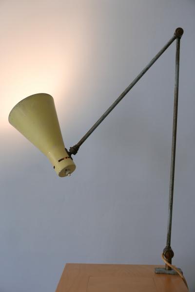  Arteluce Articulated Clamp Table Light or Task Lamp by Vittoriano Vigano for Arteluce