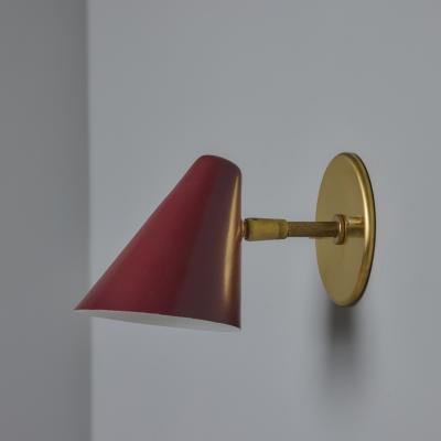  Arteluce Pair of 1950s Conical Red Metal Brass Sconces by Gino Sarfatti for Arteluce