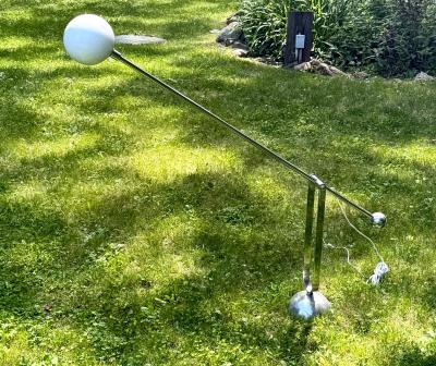 Arteluce Rare Italian Mid Century Cantilevered and Counter Balance Floor Lamp Arteluce