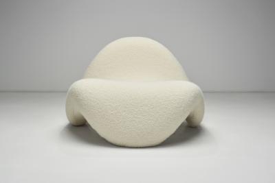  Artifort Pair of Pierre Paulin 577 Lounge Chairs for Artifort The Netherlands 1967