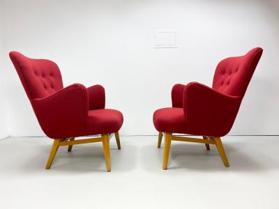  Asko 1950s Vintage Red Asko Lounge Chairs a Pair