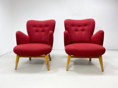  Asko 1950s Vintage Red Asko Lounge Chairs a Pair