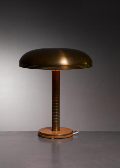  B hlmarks AB Bohlmarks Brass and wood table lamp