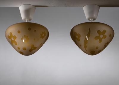  B hlmarks AB Bohlmarks Pair of B hlmarks pendants