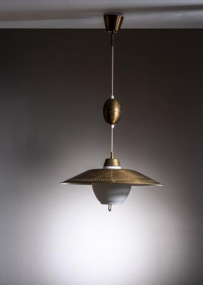  B hlmarks Bohlmarks height adjustable brass and glass pendant lamp