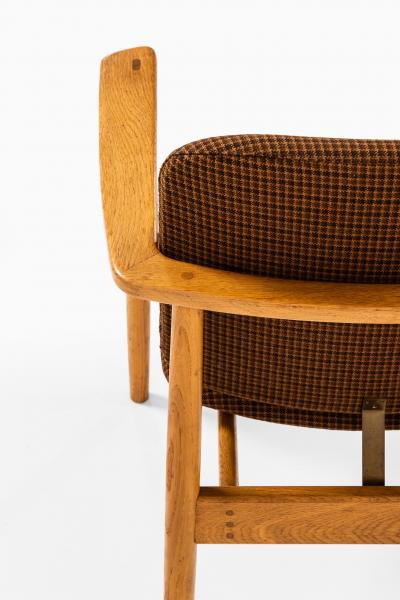  B rge Mogensen Borge Mogensen Armchair Produced by S borg M belfabrik