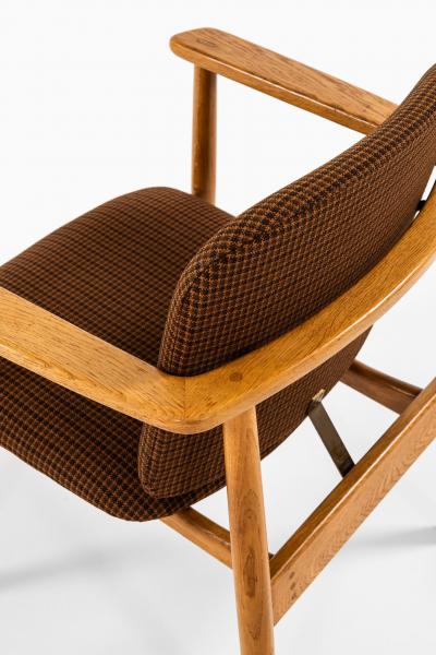  B rge Mogensen Borge Mogensen Armchair Produced by S borg M belfabrik
