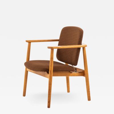  B rge Mogensen Borge Mogensen Armchair Produced by S borg M belfabrik