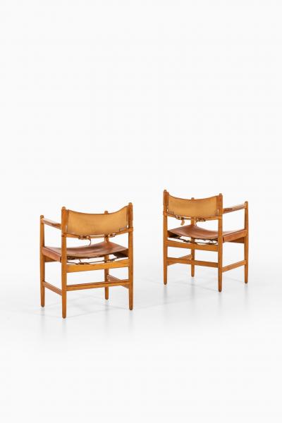  B rge Mogensen Borge Mogensen Armchairs Produced by Svensk Fur