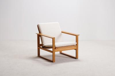  B rge Mogensen Borge Mogensen B RGE MOGENSEN OAK ARMCHAIR MODEL 2256