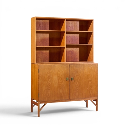  B rge Mogensen Borge Mogensen B rge Mogensen Model A232 Mid Century Danish Oak China Cabinet Credenza Hutch