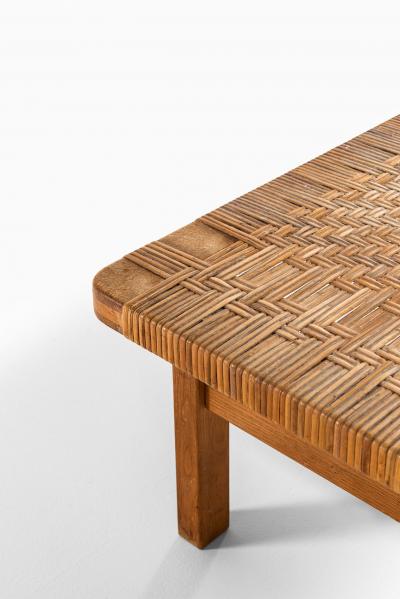  B rge Mogensen Borge Mogensen B rge Mogensen Side Table Produced by Fredericia Stolefabrik in Denmark