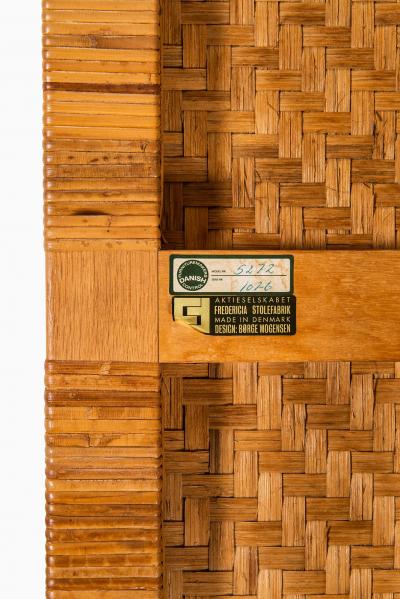  B rge Mogensen Borge Mogensen B rge Mogensen Side Table Produced by Fredericia Stolefabrik in Denmark