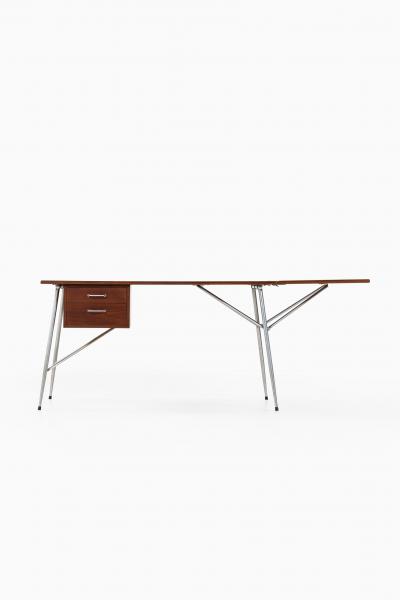  B rge Mogensen Borge Mogensen Desk Produced by S borg M bler