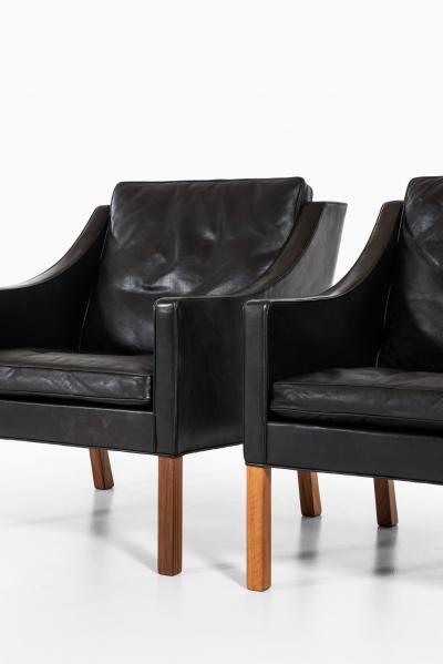  B rge Mogensen Borge Mogensen Easy Chairs Model 2207 Produced by Fredericia Stolefabrik