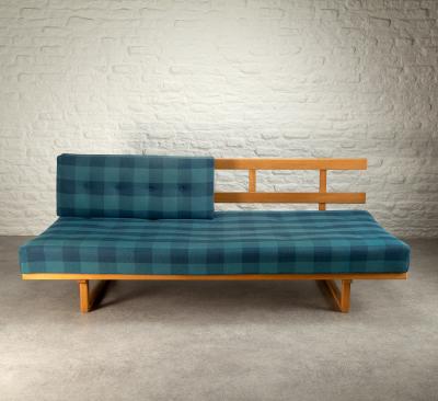 B rge Mogensen Borge Mogensen Model BM4312 Daybed Sofa by B rge Mogensen Denmark 1960s