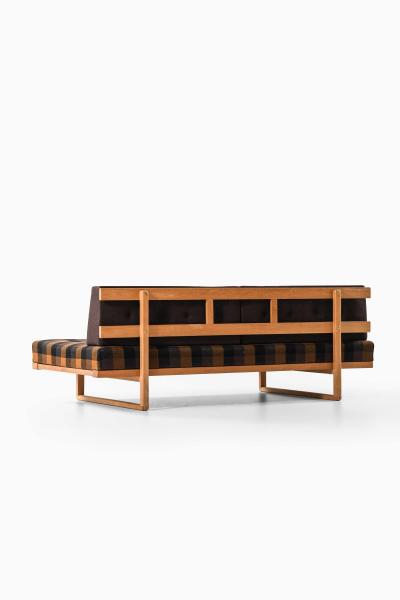  B rge Mogensen Borge Mogensen Oak Sofa Daybed Model 4311 4312 by B rge Mogensen 1950s