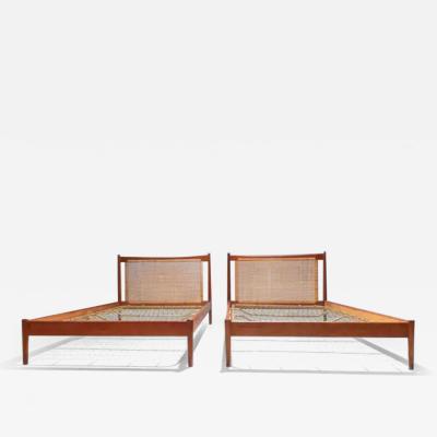  B rge Mogensen Borge Mogensen Set of 2 Beds by B rge Mogensen for S borg M belfabrik Denmark 1950s