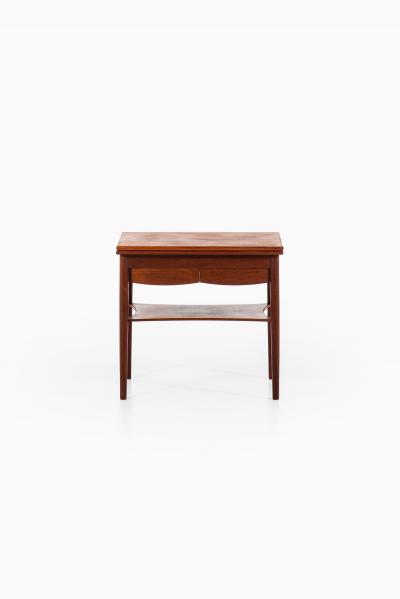  B rge Mogensen Borge Mogensen Side Table Model 149 Produced by S borg M belfabrik