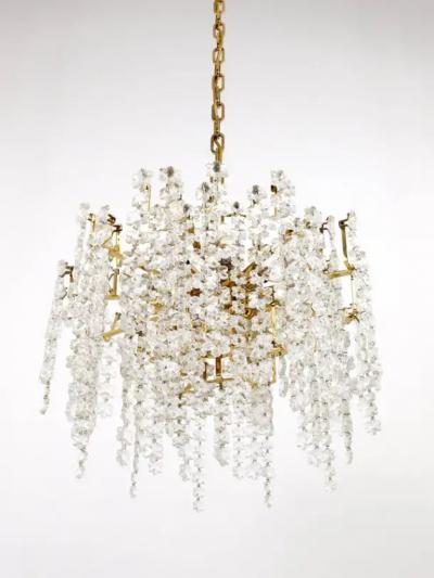  Bakalowits Sohne Bakalowits Vienna Gold Plated Snowflake Crystal Glass Brass Chandelier 1970s