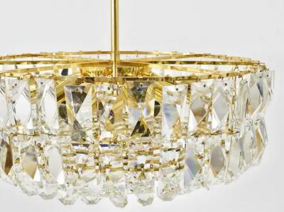  Bakalowits Sohne Bakalowits Vienna Large Gilt Brass Crystal Glass Chandelier Austria 1970s