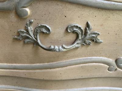  Baker Furniture Company Vintage Pair Baker French Country Louis XV Style Bachelor Chests